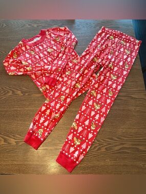 Hanna Andersson Pokemon Collection Eevee & Christmas Tree Pajama Set
